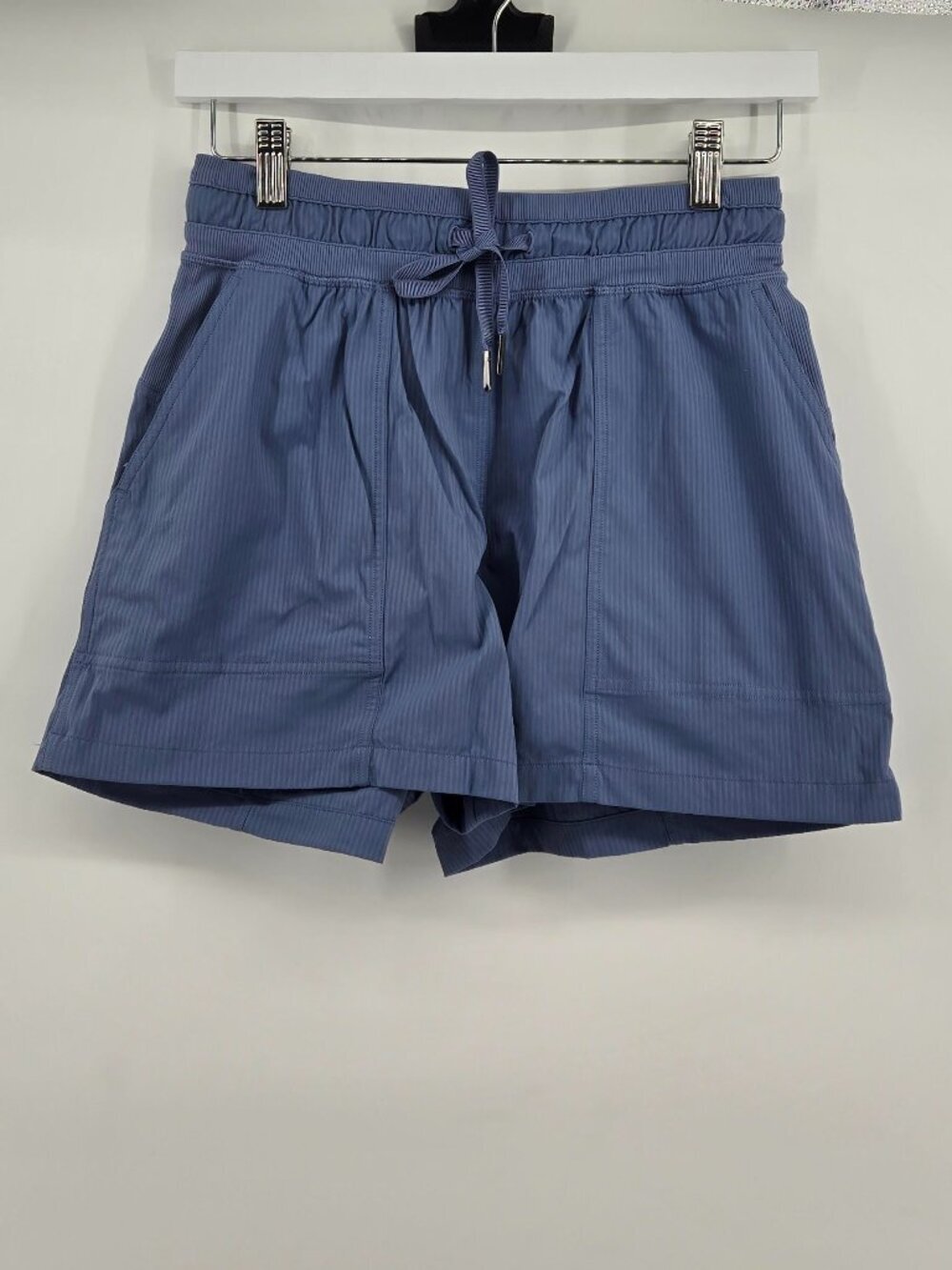 Lululemon Dance Studio High-Rise Short 3.5" - 4 Oasis Blue - Picture 3 of 7